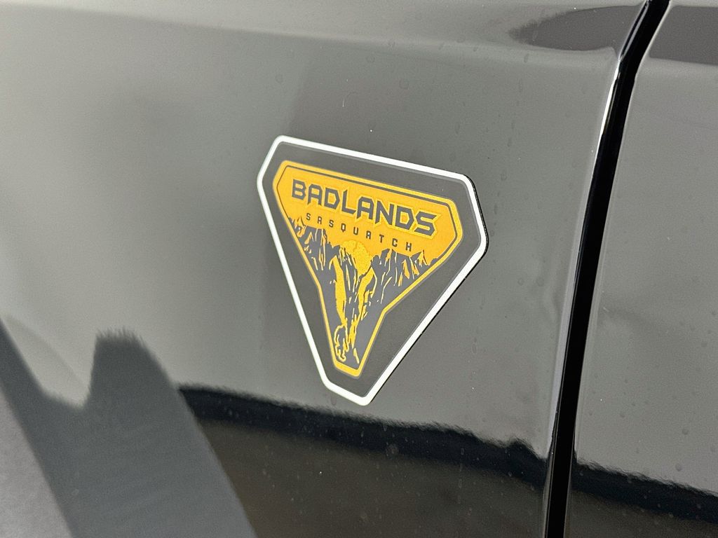 Thumbnail: 2026 Ford Bronco - 5
