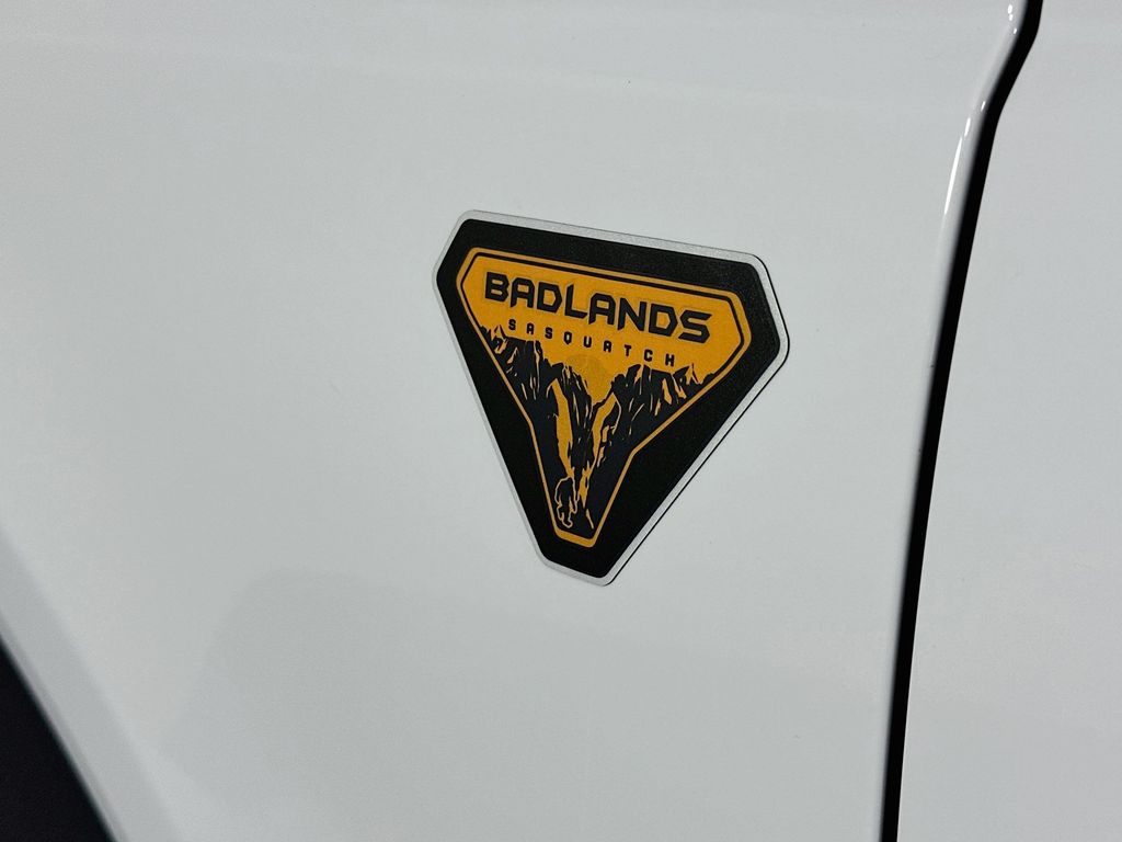 Thumbnail: 2026 Ford Bronco - 6