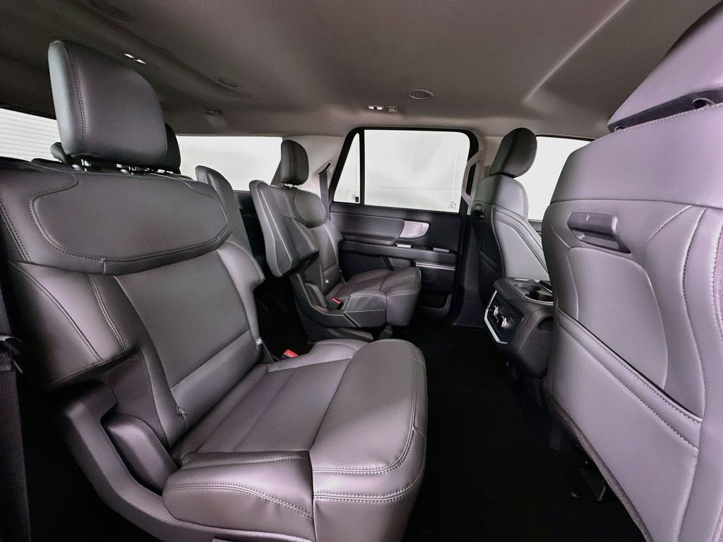 Thumbnail: 2027 Ford Expedition MAX - 30