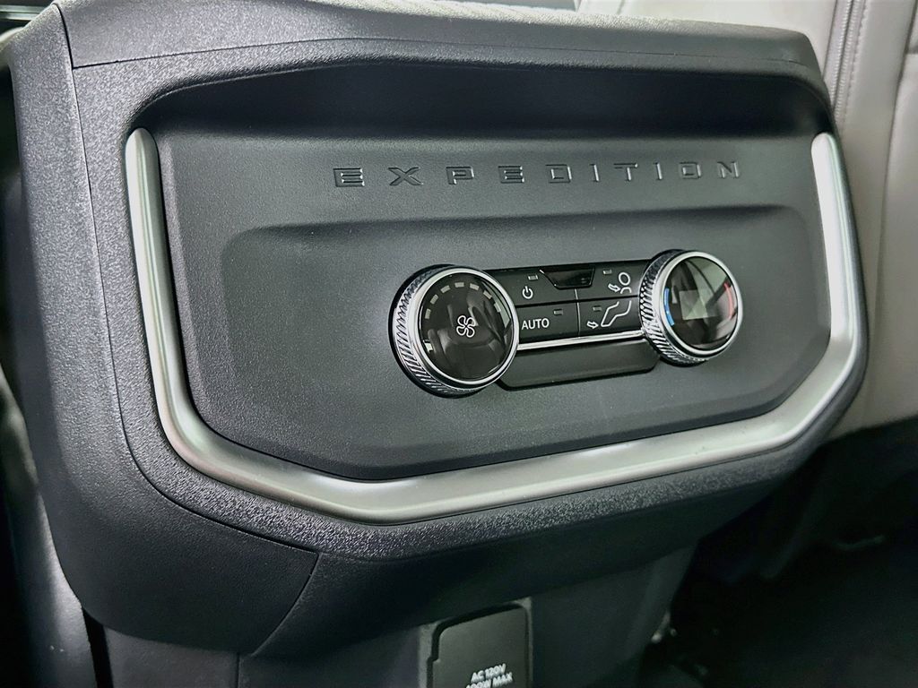 Thumbnail: 2027 Ford Expedition MAX - 20