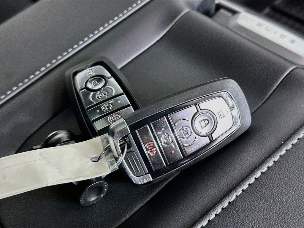 Thumbnail: 2027 Ford Expedition MAX - 17