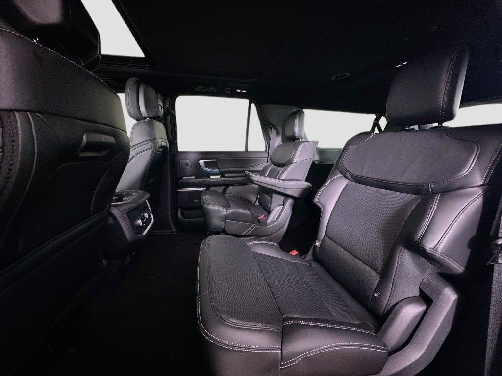Thumbnail: 2027 Ford Expedition MAX - 13