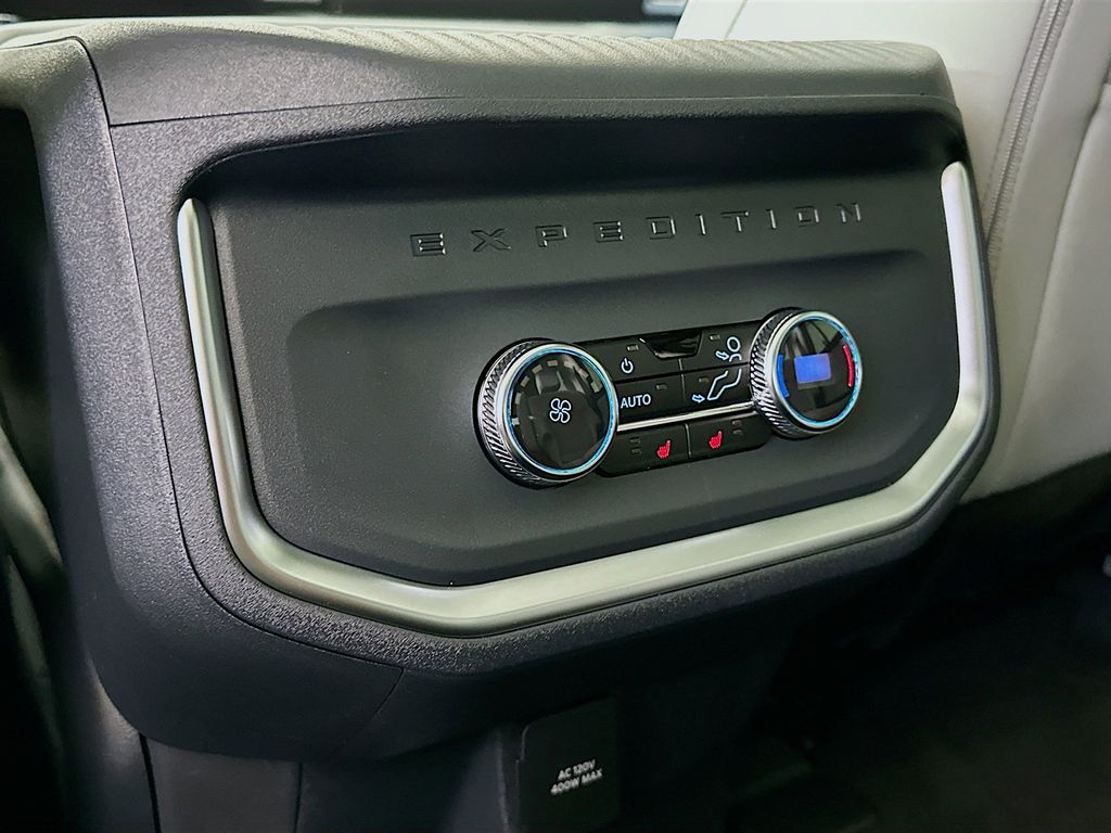 Thumbnail: 2026 Ford Expedition MAX - 20