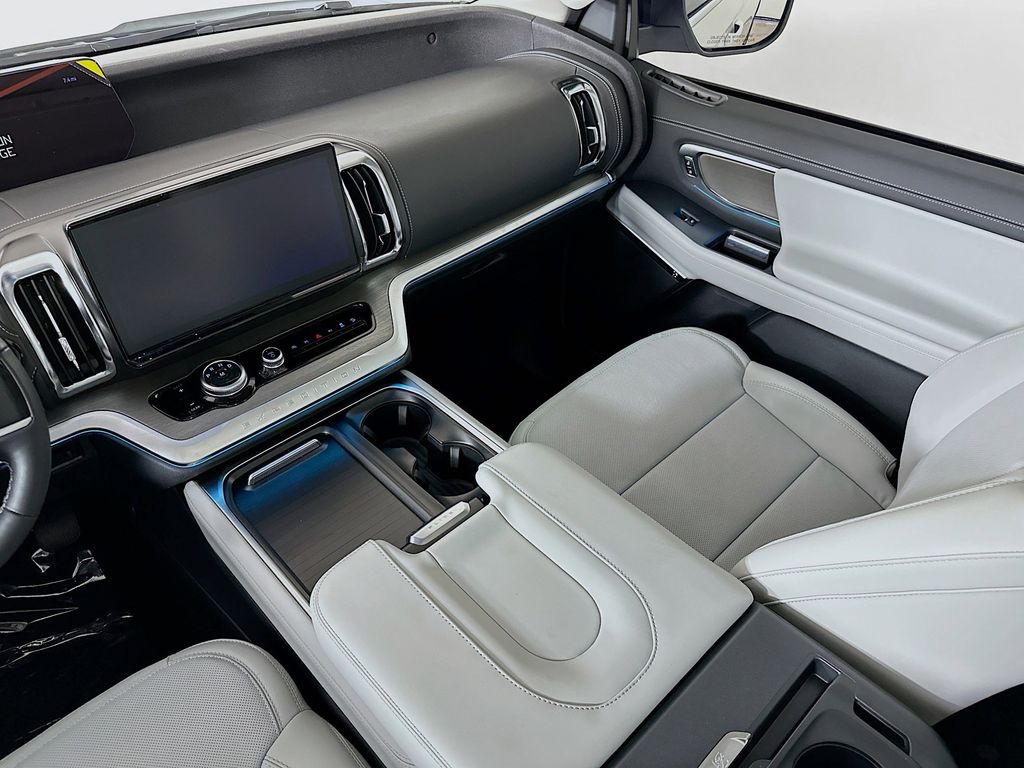 Thumbnail: 2026 Ford Expedition MAX - 14