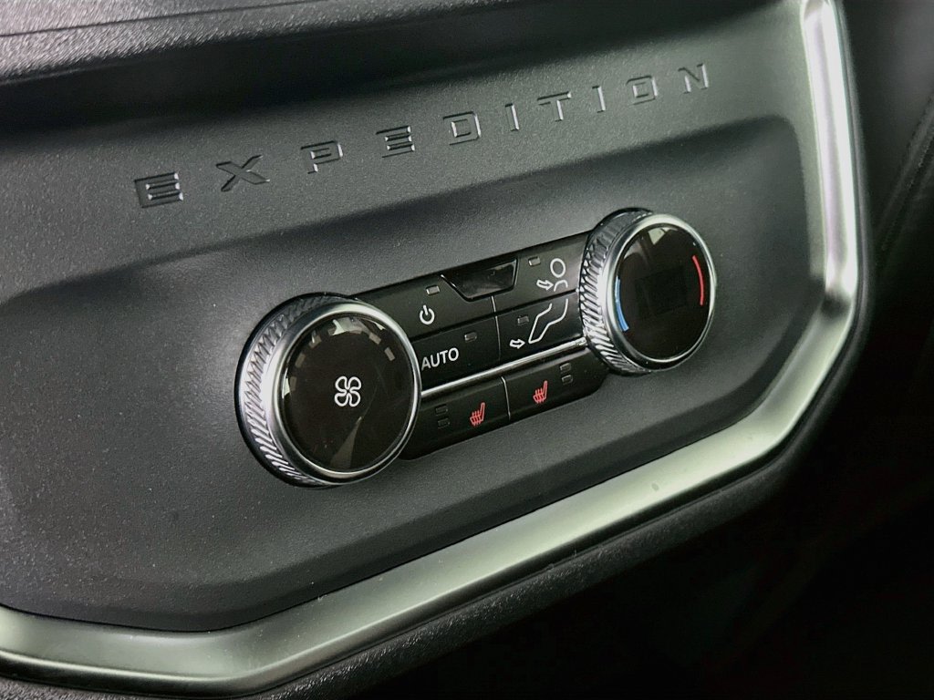Thumbnail: 2027 Ford Expedition MAX - 6