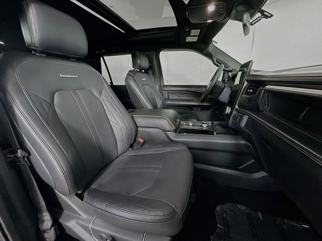 Thumbnail: 2022 Ford Expedition MAX - 12