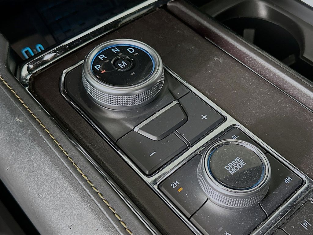 Thumbnail: 2022 Ford Expedition MAX - 17