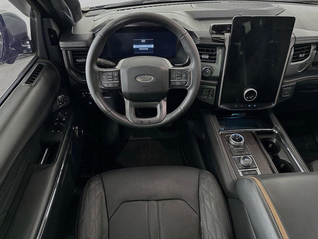 Thumbnail: 2022 Ford Expedition MAX - 10