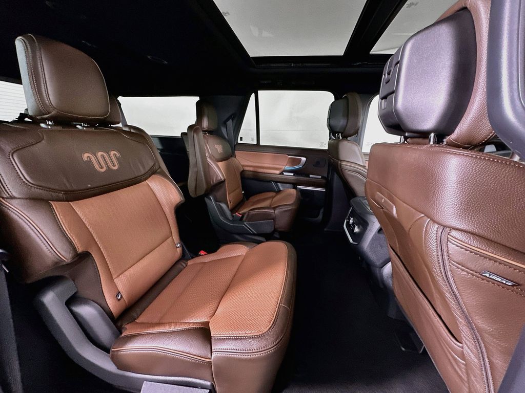 Thumbnail: 2027 Ford Expedition MAX - 32