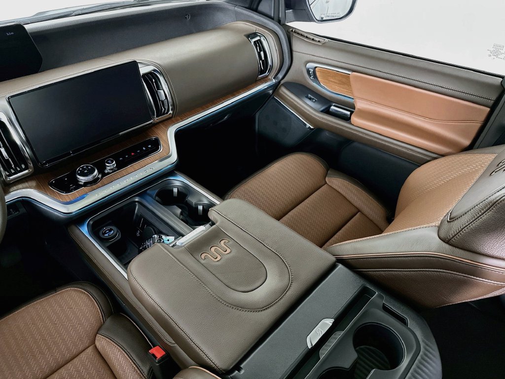 Thumbnail: 2027 Ford Expedition MAX - 14