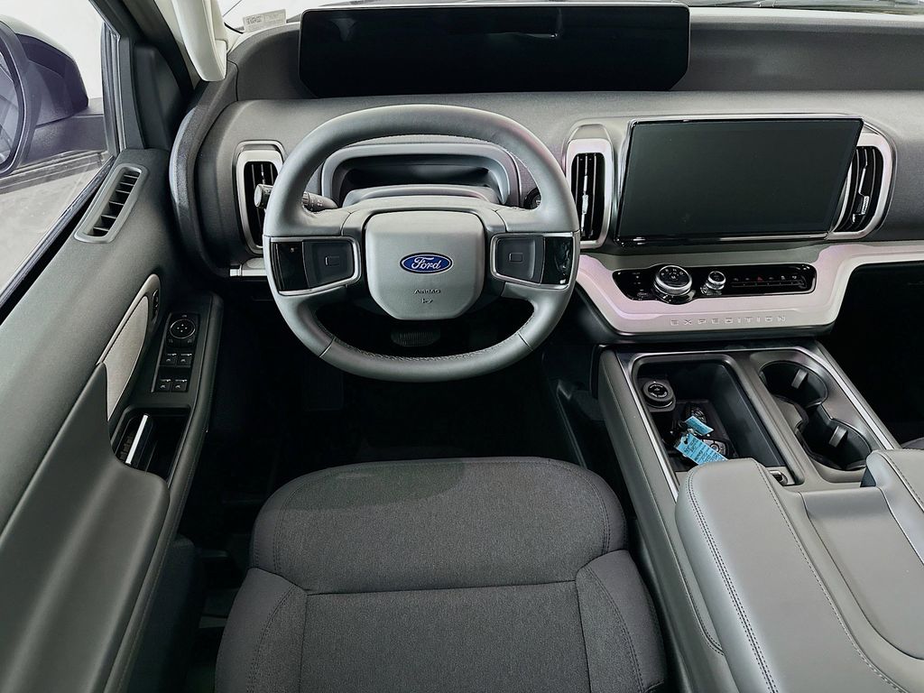 Thumbnail: 2026 Ford Expedition - 9