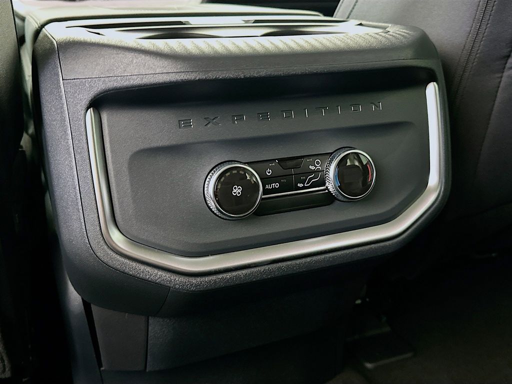 Thumbnail: 2026 Ford Expedition - 20