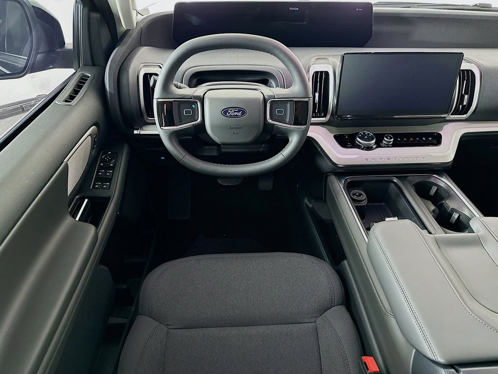 Thumbnail: 2026 Ford Expedition - 9