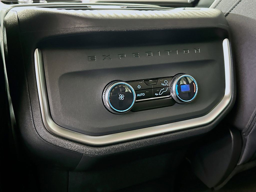 Thumbnail: 2026 Ford Expedition - 20