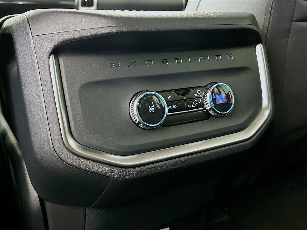 Thumbnail: 2026 Ford Expedition - 19
