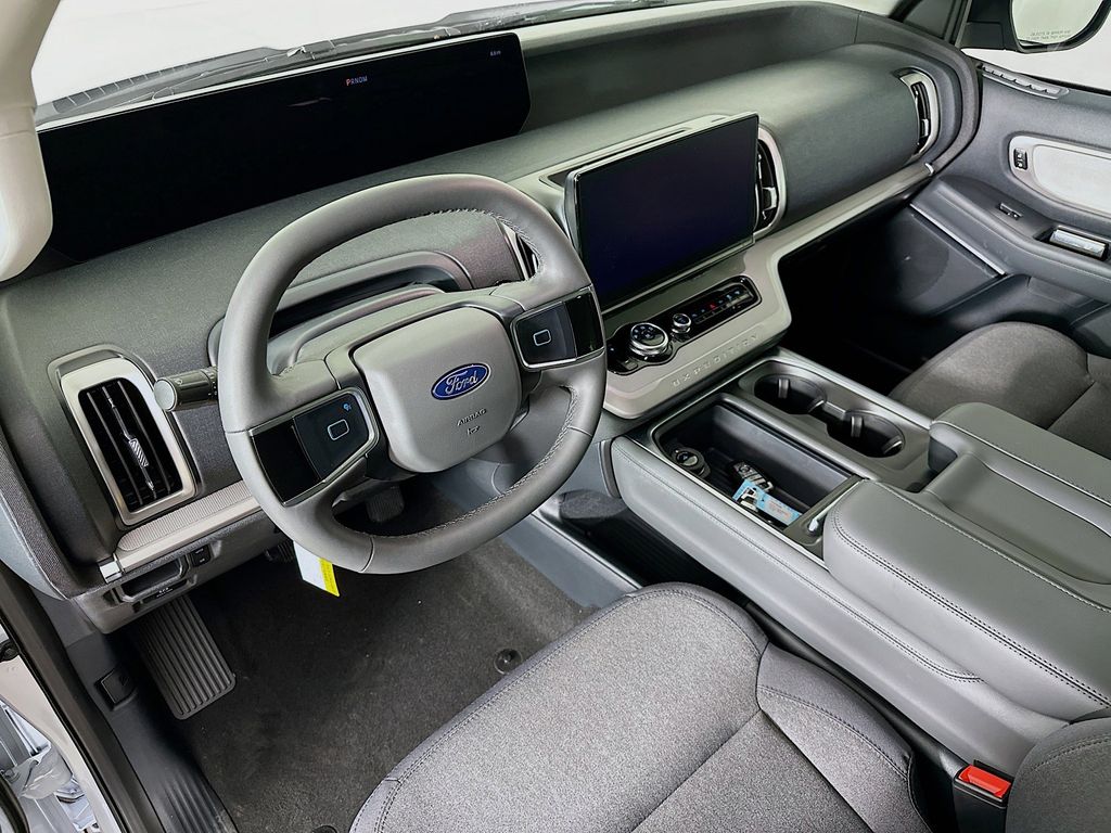 Thumbnail: 2026 Ford Expedition - 2