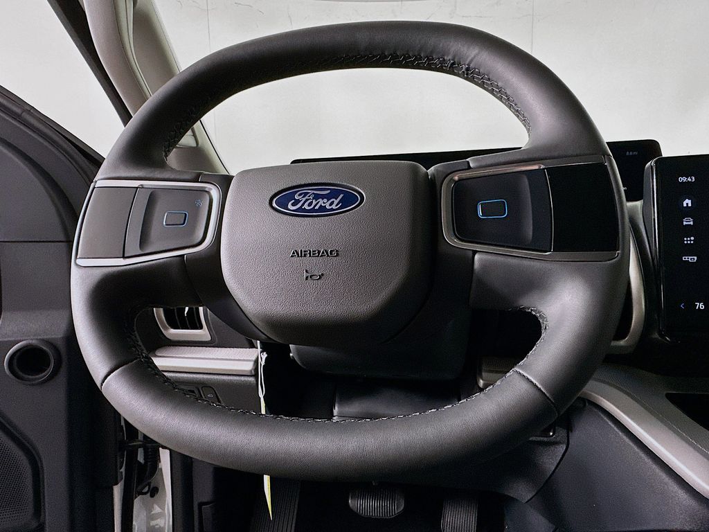 Thumbnail: 2026 Ford Expedition - 15