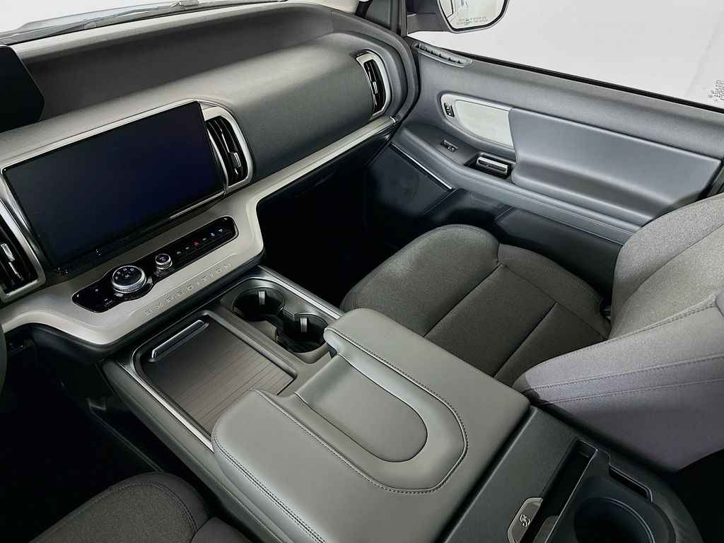 Thumbnail: 2026 Ford Expedition - 14