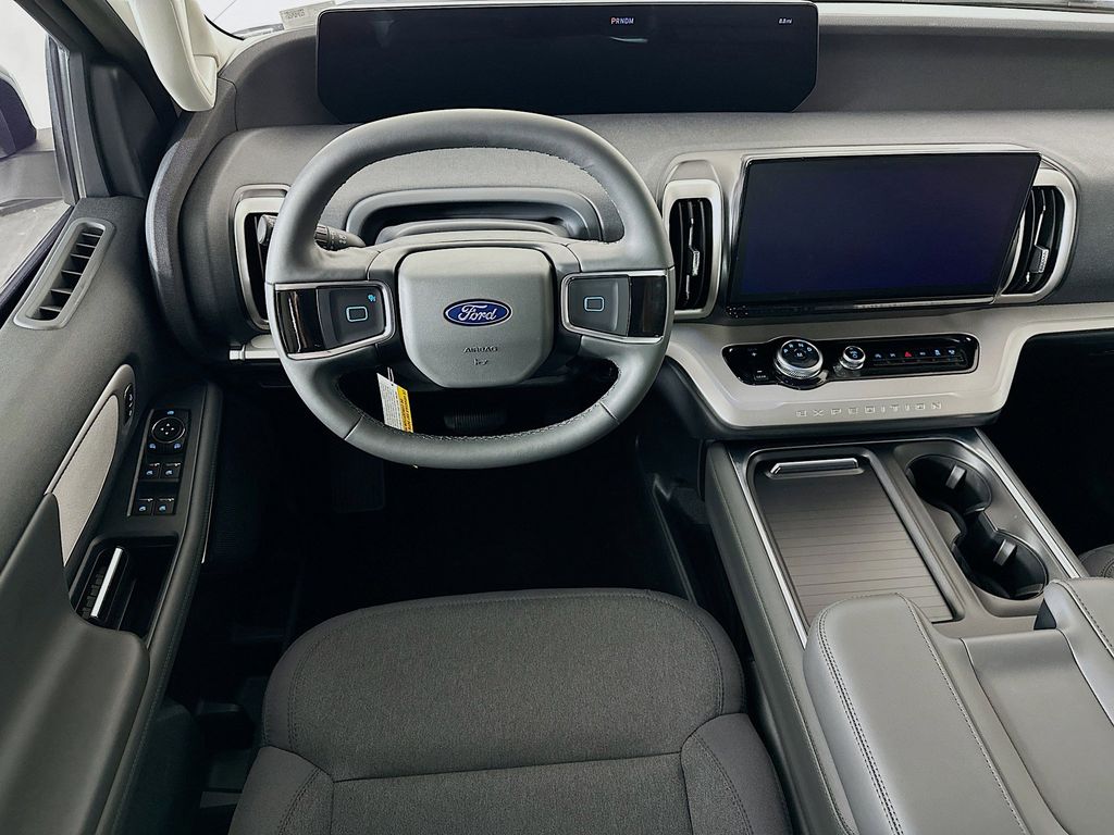 Thumbnail: 2026 Ford Expedition - 10