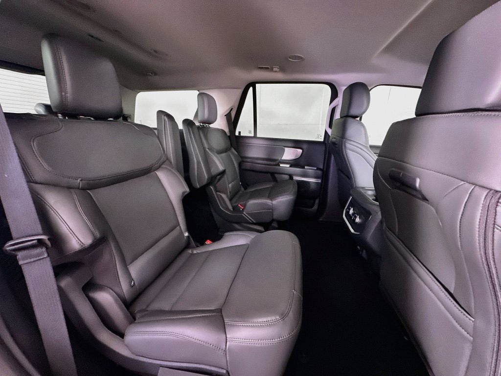 Thumbnail: 2027 Ford Expedition - 32