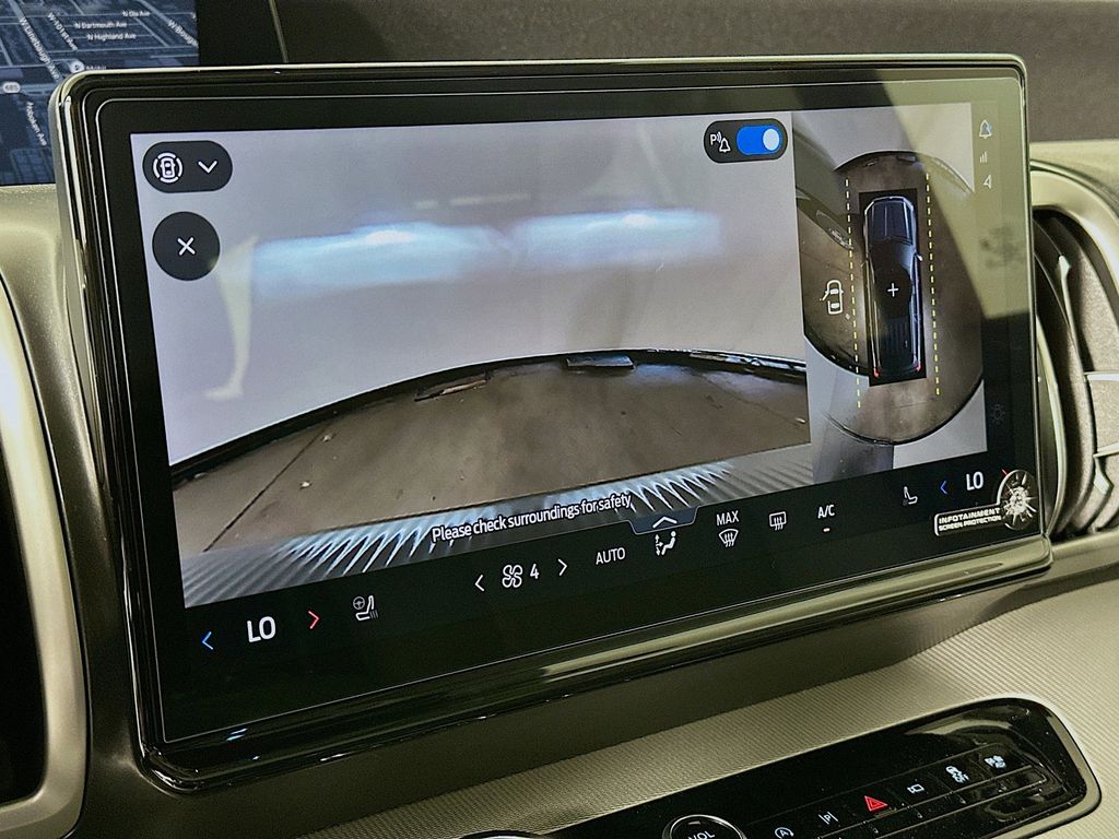 Thumbnail: 2025 Ford Expedition - 28