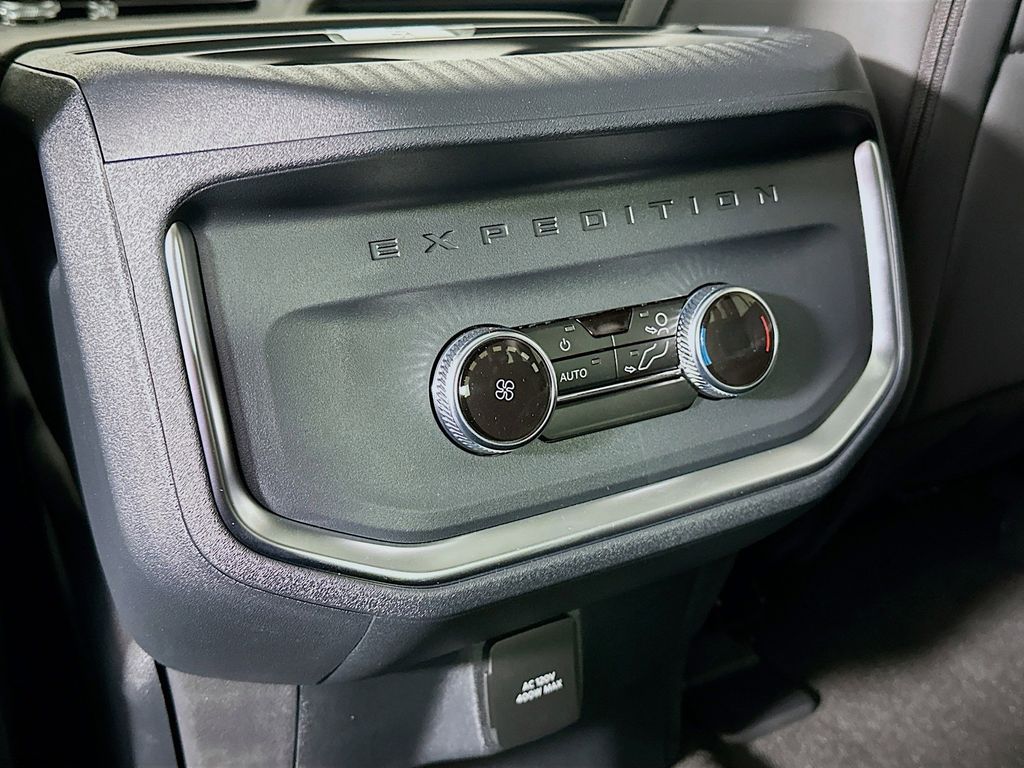 Thumbnail: 2025 Ford Expedition - 20