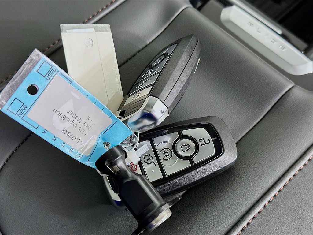 Thumbnail: 2025 Ford Expedition - 18