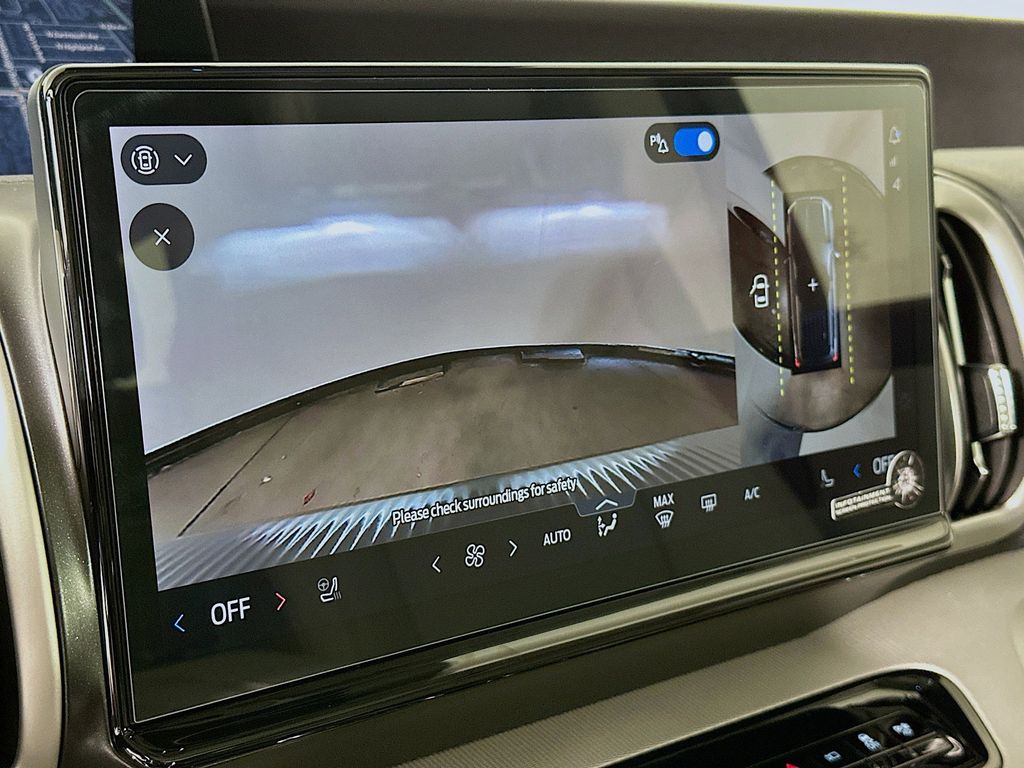 Thumbnail: 2025 Ford Expedition - 28