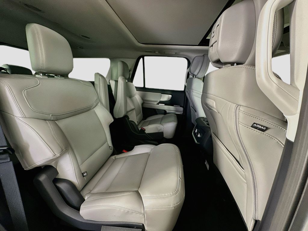 Thumbnail: 2027 Ford Expedition - 32