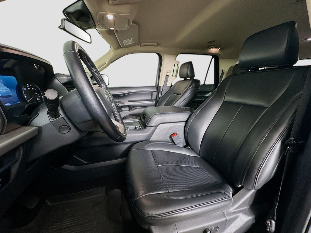 Thumbnail: 2023 Ford Expedition - 10