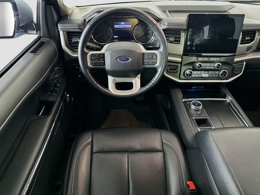 Thumbnail: 2023 Ford Expedition - 9