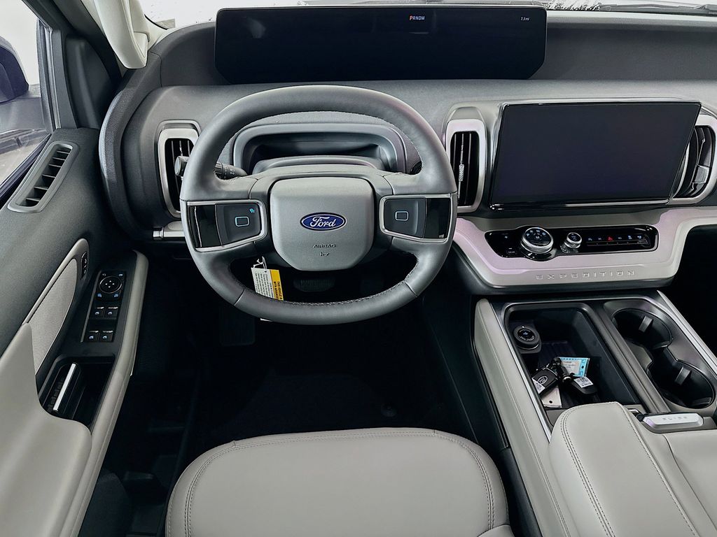 Thumbnail: 2026 Ford Expedition - 9