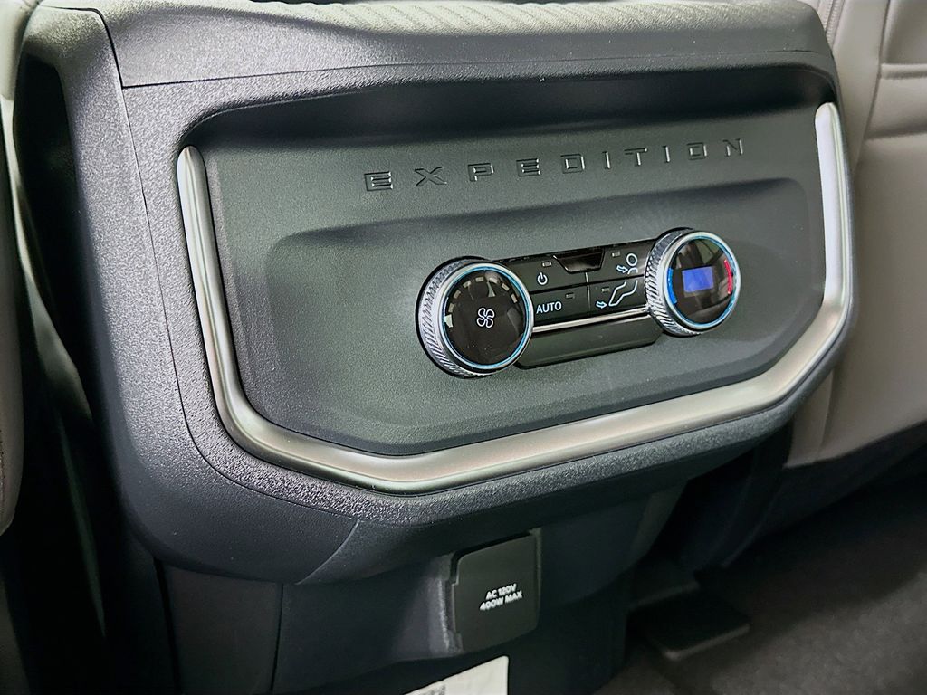 Thumbnail: 2026 Ford Expedition - 19