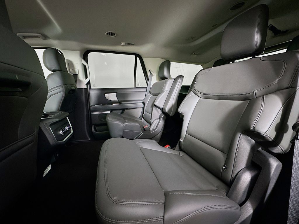 Thumbnail: 2026 Ford Expedition - 13