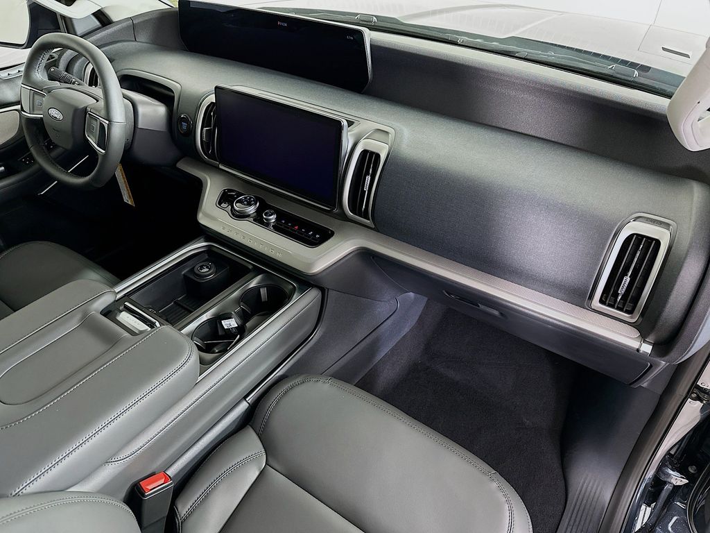 Thumbnail: 2026 Ford Expedition - 32