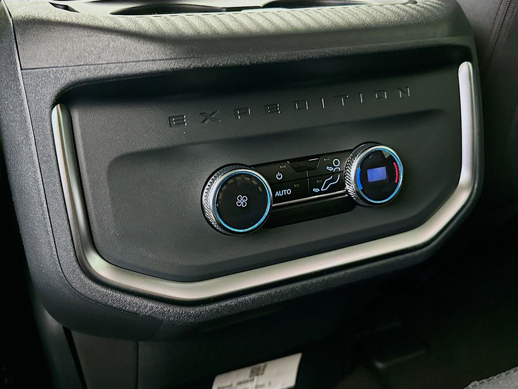 Thumbnail: 2026 Ford Expedition - 20