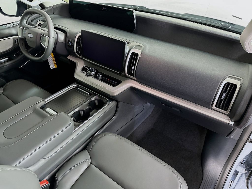 Thumbnail: 2026 Ford Expedition - 31