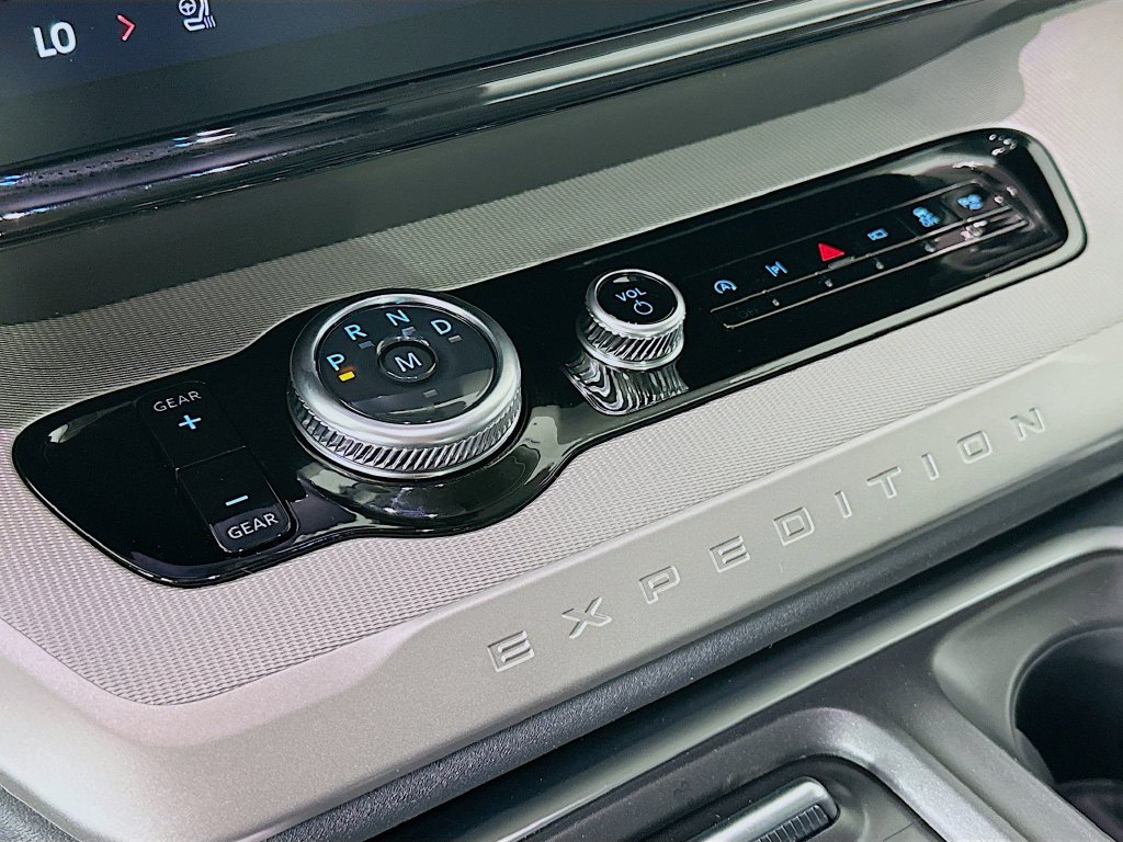 Thumbnail: 2026 Ford Expedition - 8