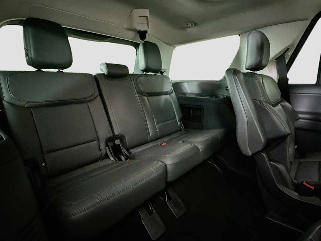 Thumbnail: 2027 Ford Expedition - 29