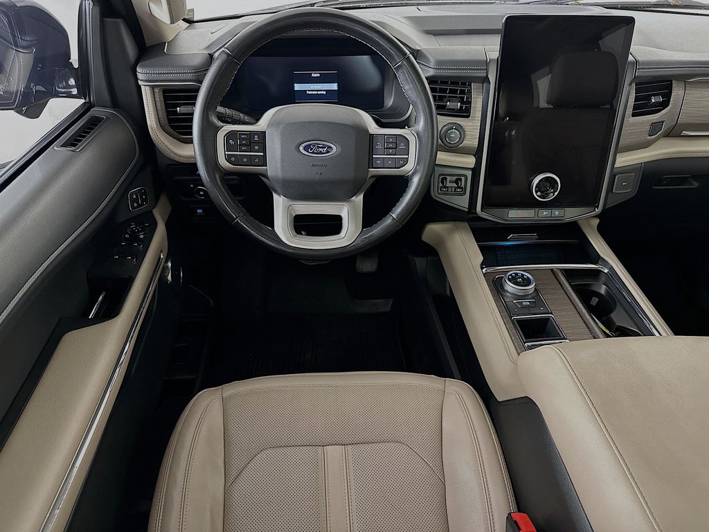 Thumbnail: 2023 Ford Expedition - 10