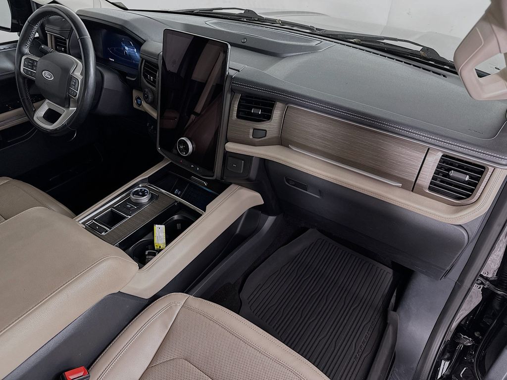 Thumbnail: 2023 Ford Expedition - 35