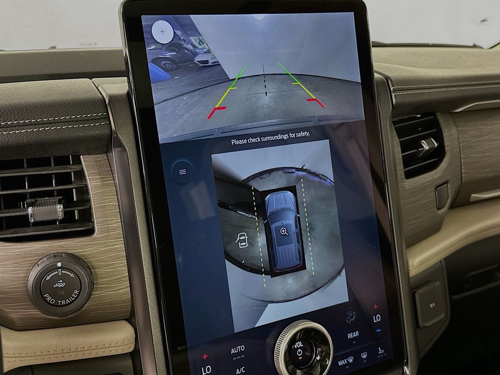 Thumbnail: 2023 Ford Expedition - 28