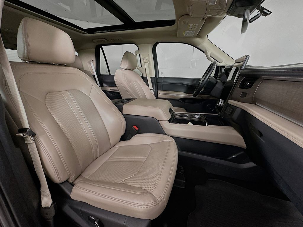 Thumbnail: 2023 Ford Expedition - 12