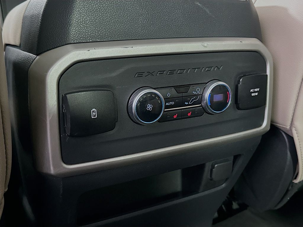 Thumbnail: 2023 Ford Expedition - 21