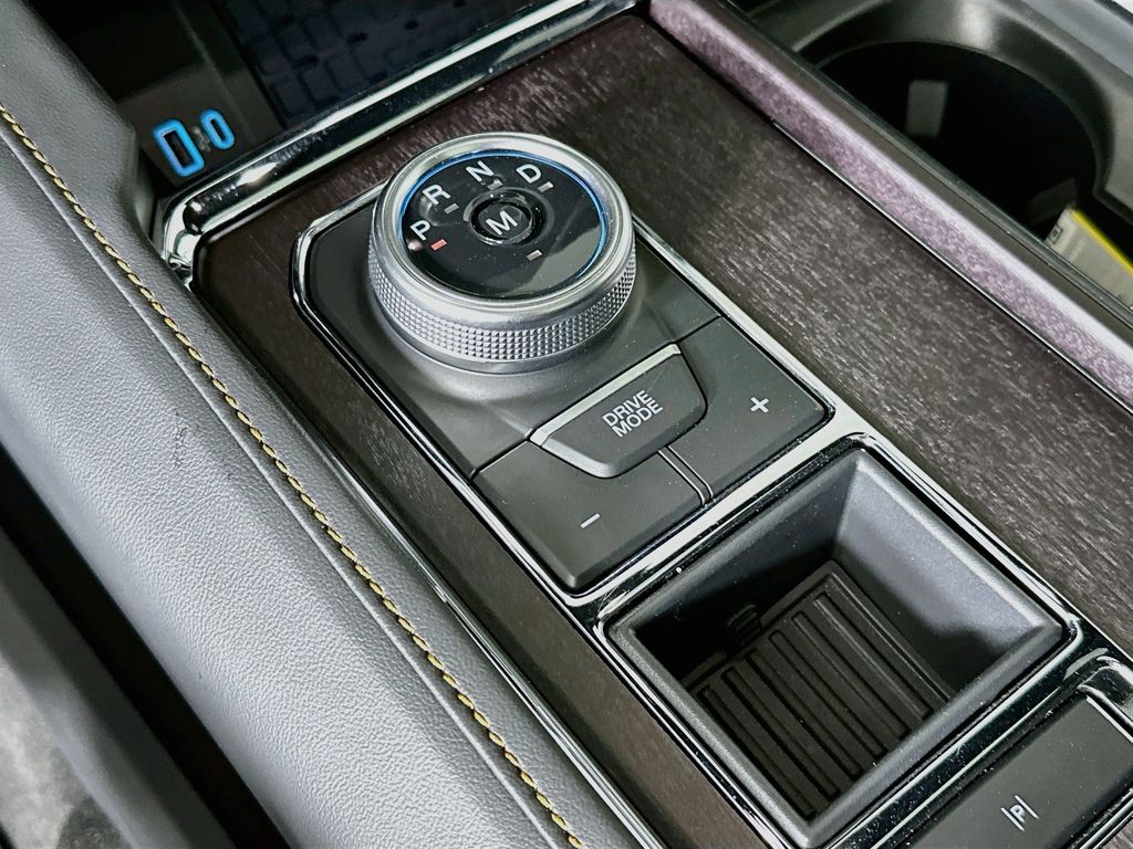 Thumbnail: 2024 Ford Expedition - 17