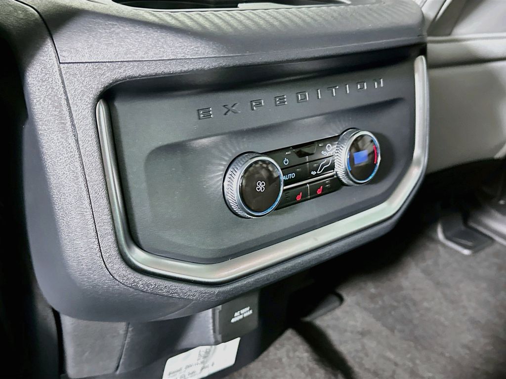 Thumbnail: 2027 Ford Expedition - 20