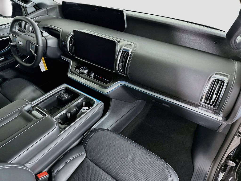 Thumbnail: 2027 Ford Expedition - 34