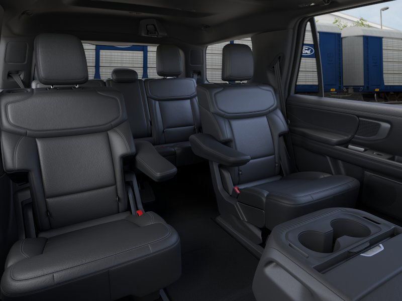 Thumbnail: 2025 Ford Expedition - 9
