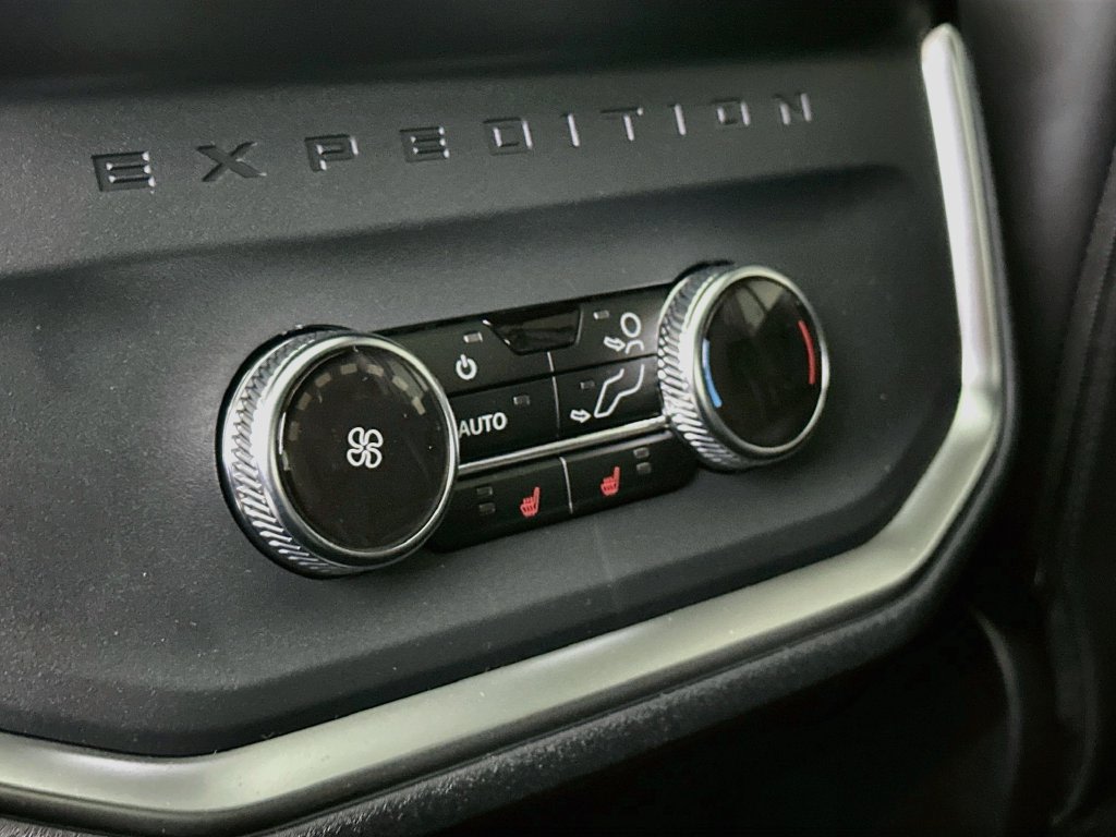 Thumbnail: 2027 Ford Expedition - 19