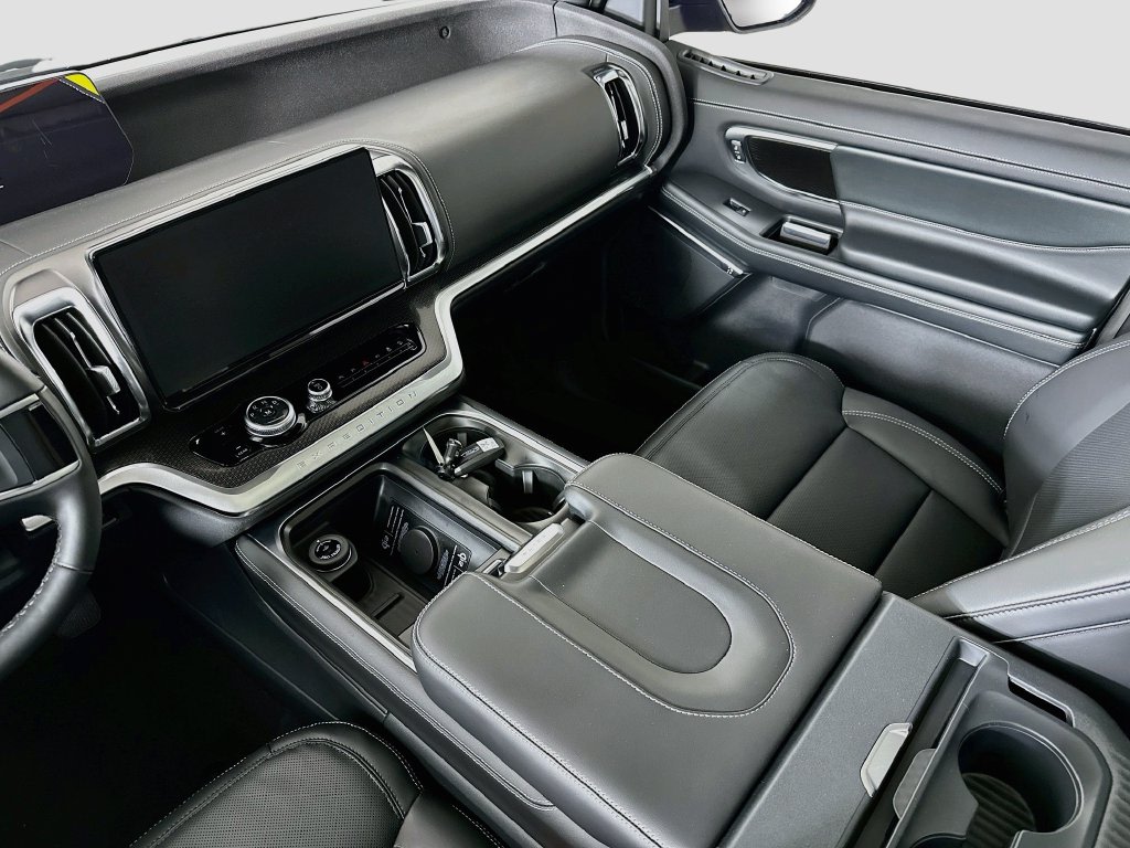 Thumbnail: 2027 Ford Expedition - 14